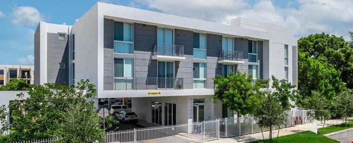 For Sale: Newly built 32-unit complex in south Miami-Dade County!