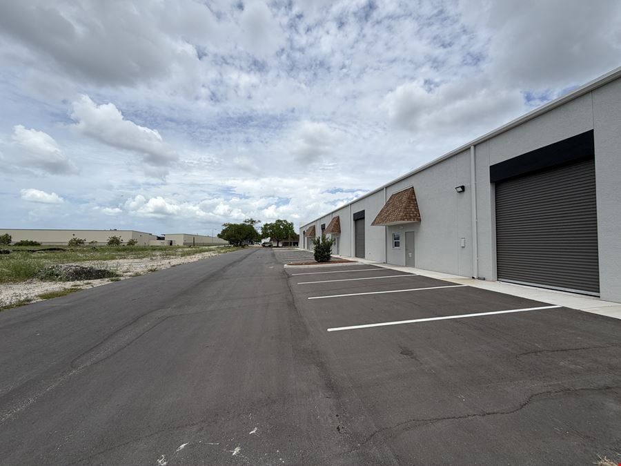 Central Pinellas (Ulmerton Rd) Industrial Bays for Lease