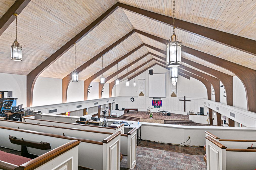 35,000 SF Church & 20,000 SF Youth Center For Sale in Downtown Greenville, TX