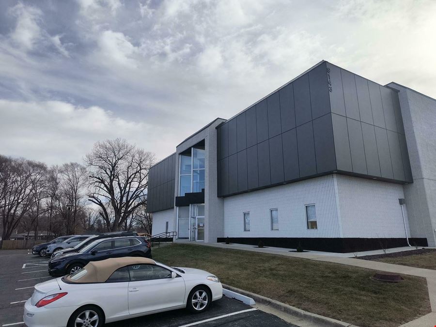 9143 Indianapolis Blvd Office Building