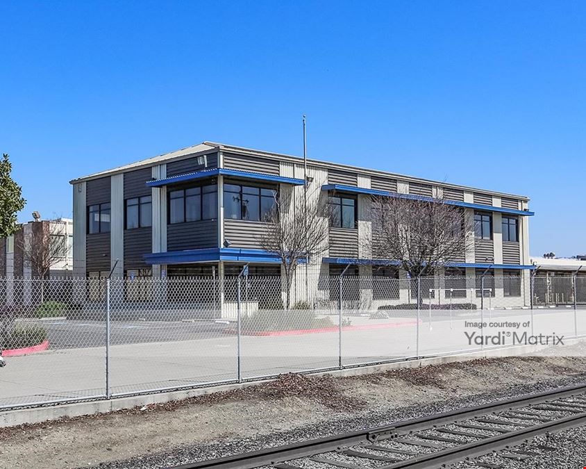 Hayward Commerce Park - Buildings 7 & 8