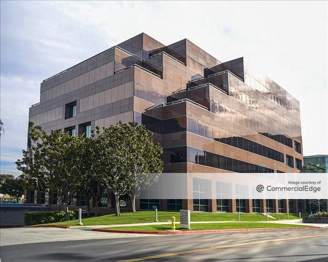Bayview Corporate Center