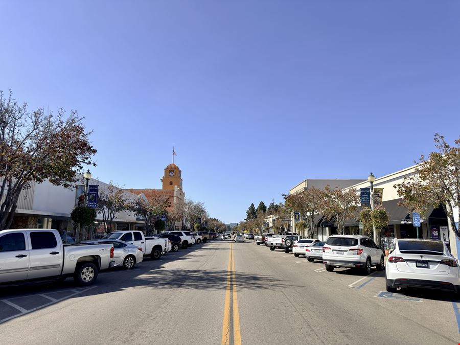 1208 E Ventura St