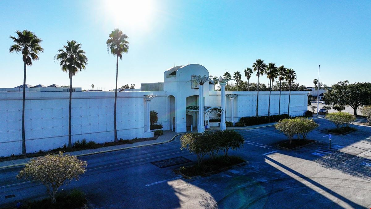 Big Box Retail Space at Lakeland Square Mall