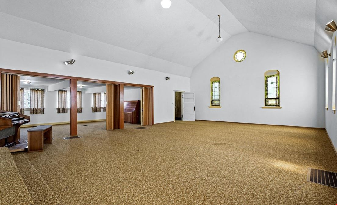 Versatile Church Building in Tieton, WA