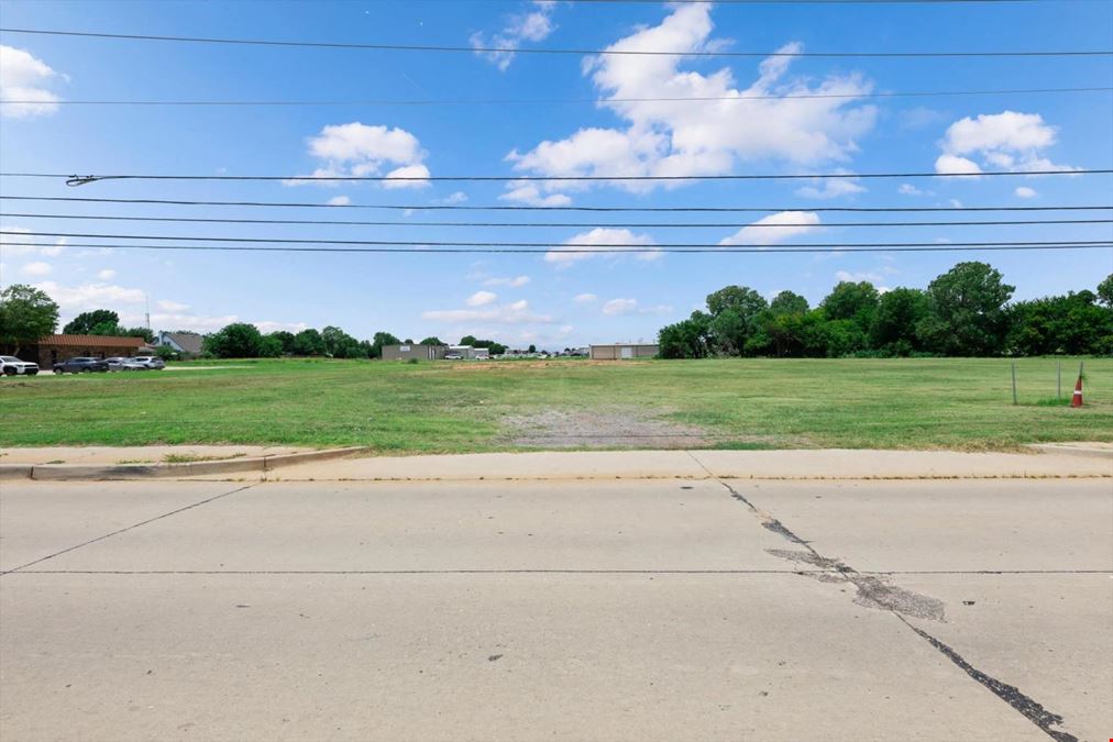 4.27 Acres | Prime Yukon Commercial Development