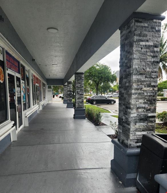 Plantation Inn Plaza