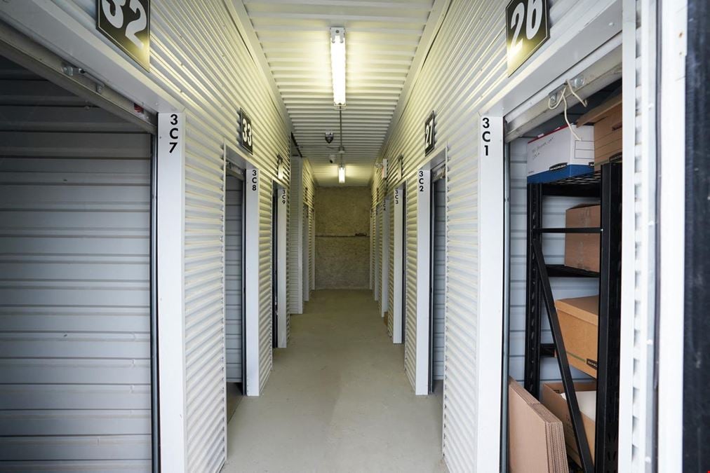952 Boulder Boulevard - Self Storage Facility