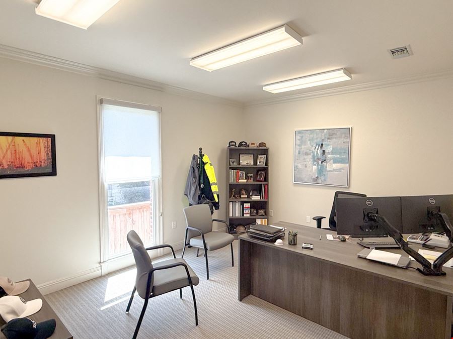Turnkey Office with 16 Private Offices on Jefferson Hwy