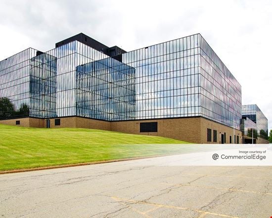 Preview of Office space for Rent at 4350 Northern Pike