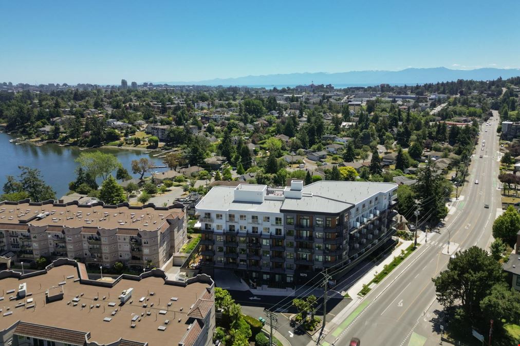 1075 Tillicum Road 