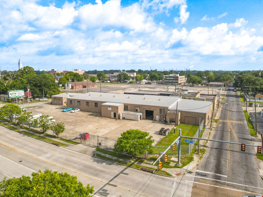 Visible and Secure Industrial Property near Downtown