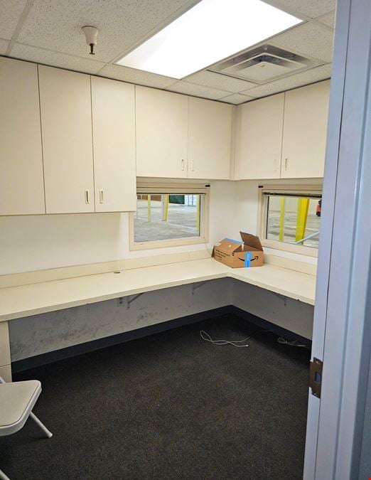 665 E. Anderson St., Suite F