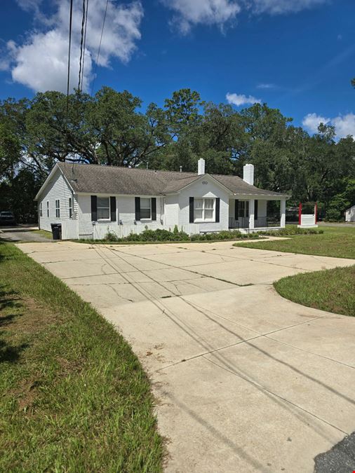 1934 Dellwood Dr