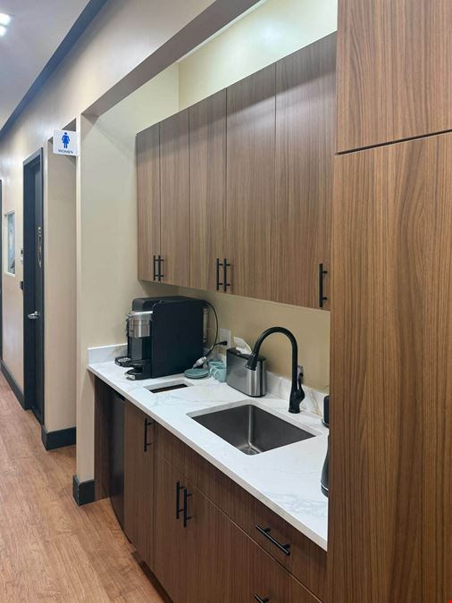 150 SF | 108 Emerson Place | Small Renovated Office Suites for Lease