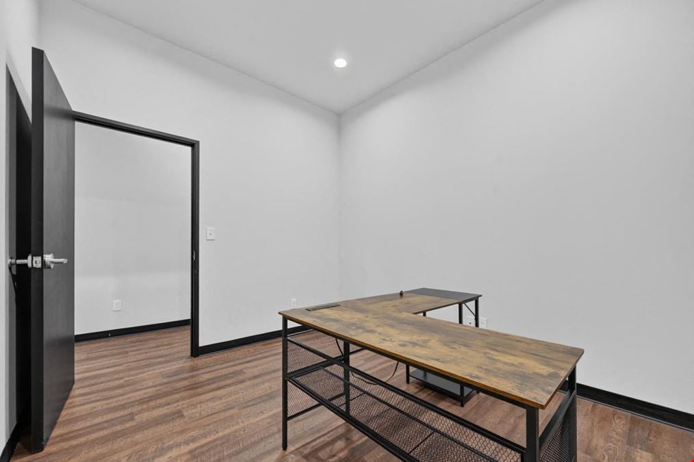 McKinney Office Condo for Sale ±1,450 SF