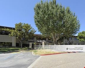 3701 North Freeway & 3901-3927 Lennane Drive