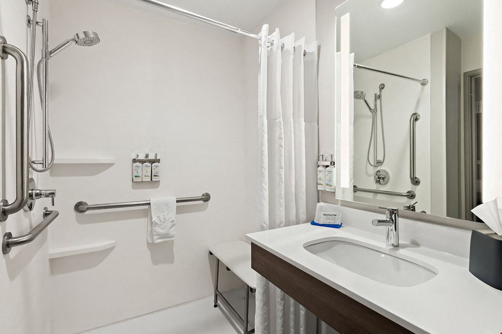 Holiday Inn Express & Suites Perry