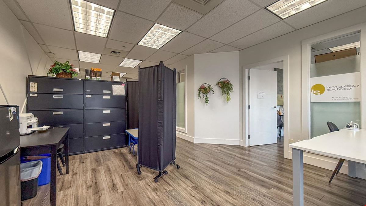Sublease office space in Richter Place - Downtown 