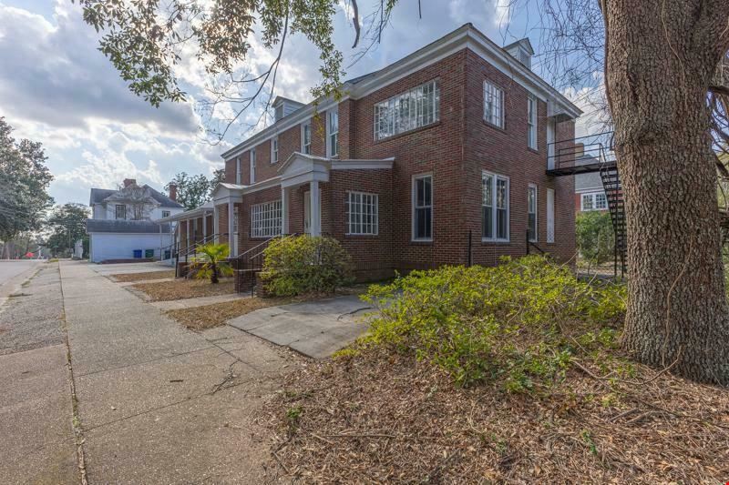 105 Lancaster St SW