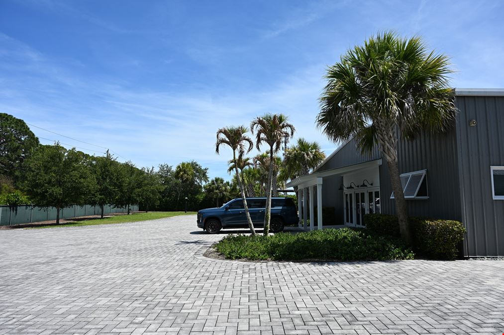 Freestanding Warehouse