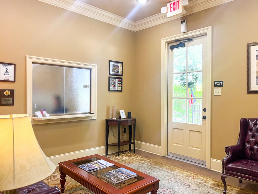 Well-Maintained Office Investment with Long-Term Tenants