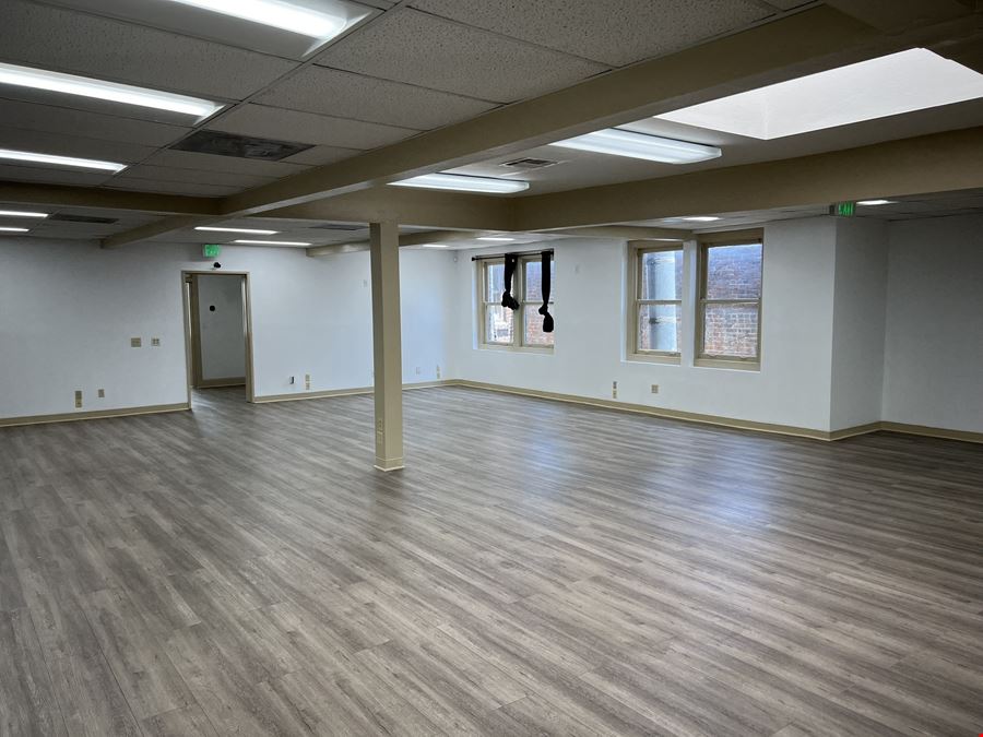 925 E Colorado Blvd