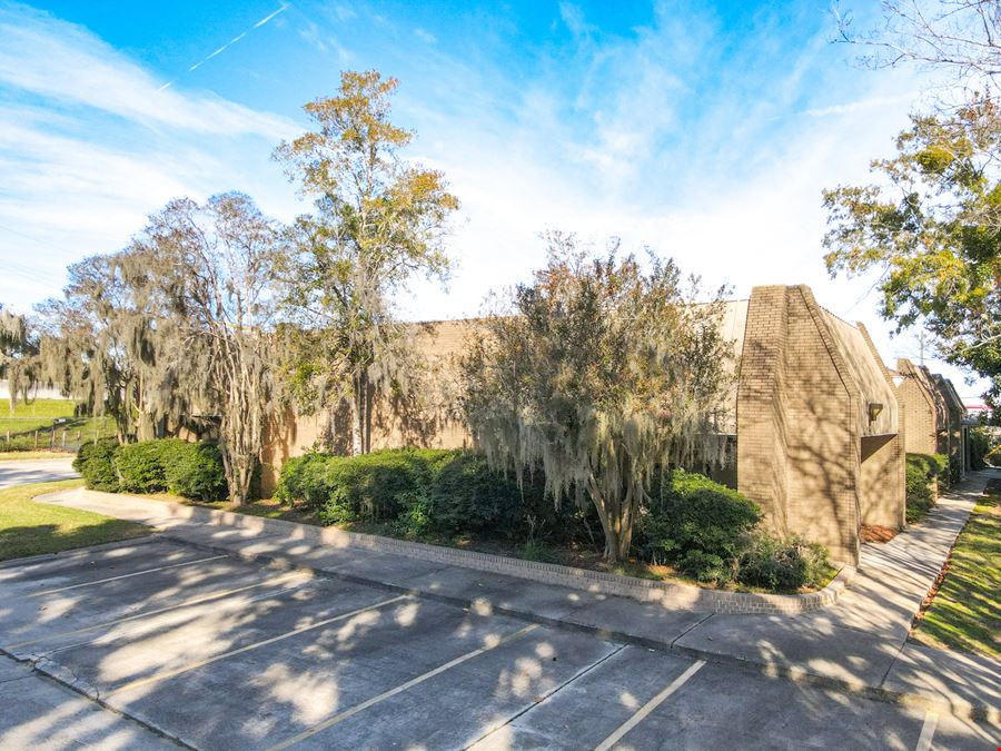 Quiet, Well-Positioned Office Opportunity in Harvey