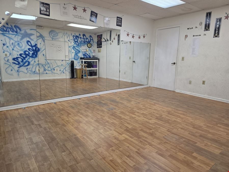 Former Dance Studio on Merritt Island Causeway
