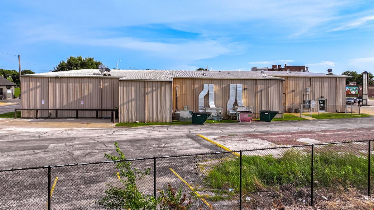 212 E. Calhoun St.