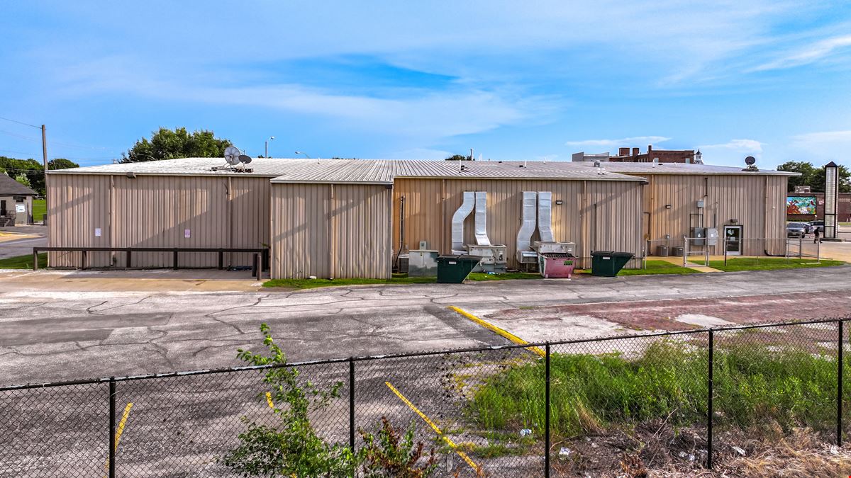 212 E. Calhoun St.
