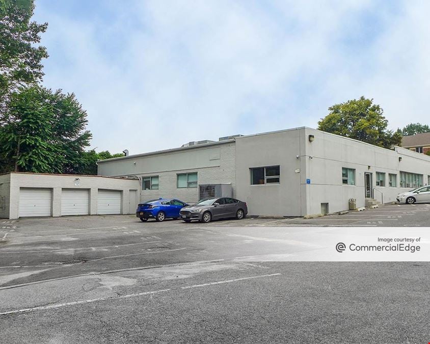 150 Great Neck Rd.