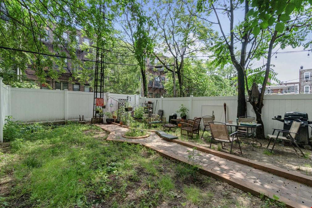 294 Stanhope St