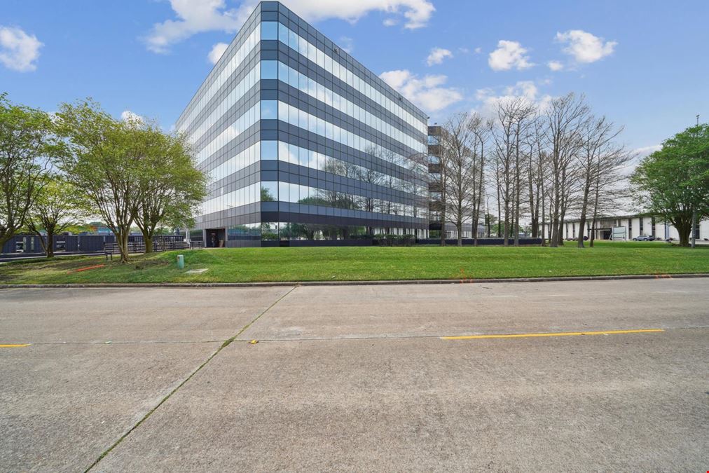 Gemini Plaza