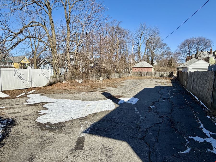 76 Humboldt Parkway