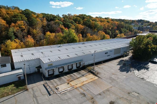 Preview of Industrial space for Rent at 99 Green St