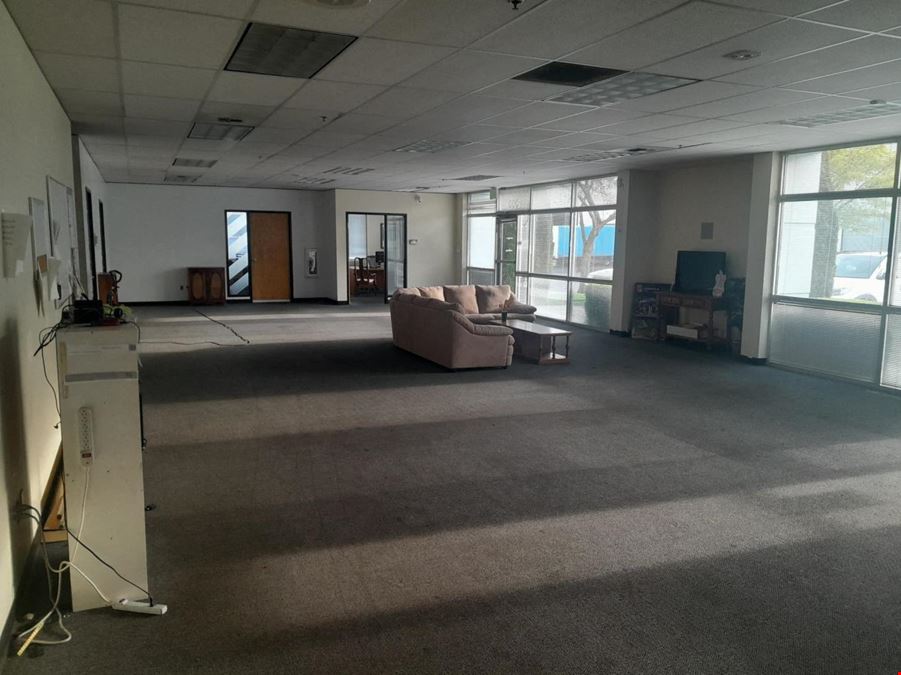 Warehouse Space in Auburn, WA #1924 - 500 to 5000 SF