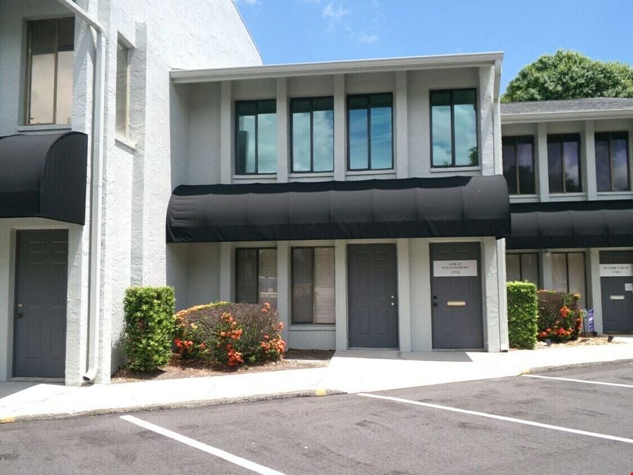 Lake Bently Condo