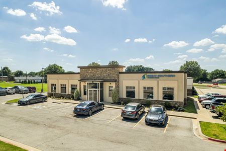 Preview of Office space for Rent at 1013 West Ithica Street