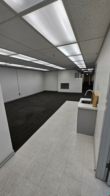 665 E. Anderson St., Suite E
