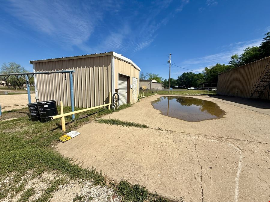 503 S Main Street -6,658 SF OFFICE/INDUSTRIAL FLEX ON 2.24 A