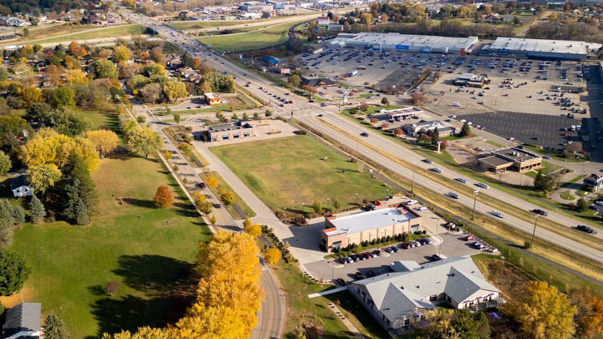 Chateau Circle High-Exposure Development Land 