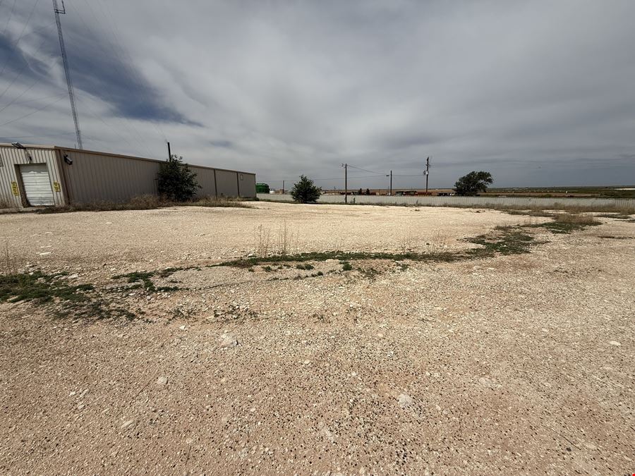 1561 Highway 82