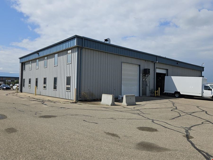 7471 Edgar Industrial Bend - Unit 24