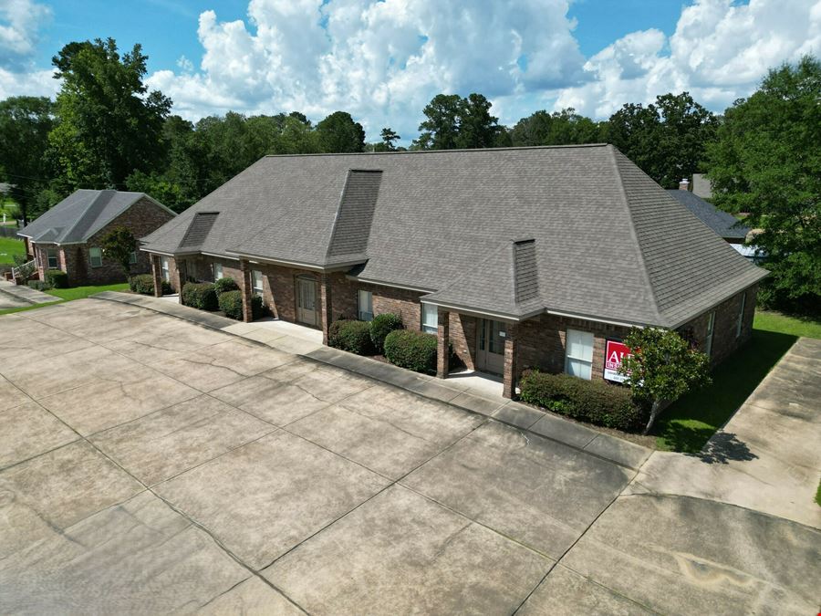 ±4,000 SF | Office / Retail Suites | Prime High-Traffic Location