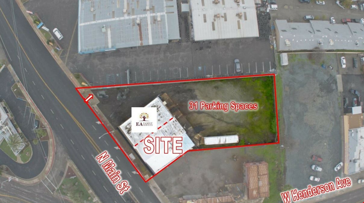 Remodeled High Exposure Retail/Office Building Off Hard Corner