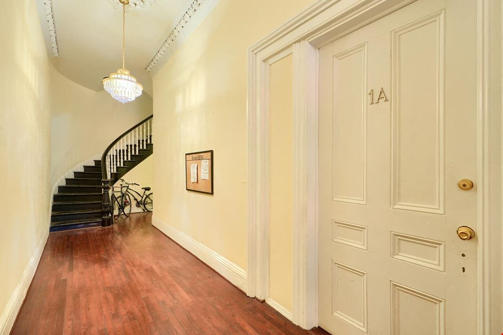 811 Saint Paul St, Baltimore MD 21202