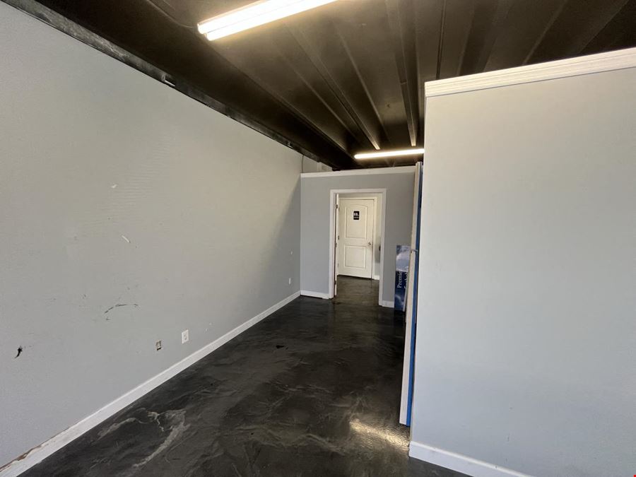 4632 Del Prado Blvd 