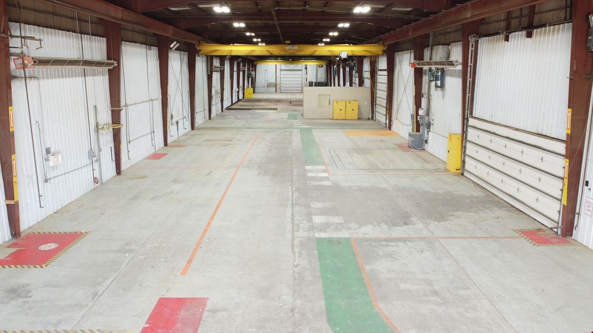 CRANE FACILITY ON 3.4± ACRES