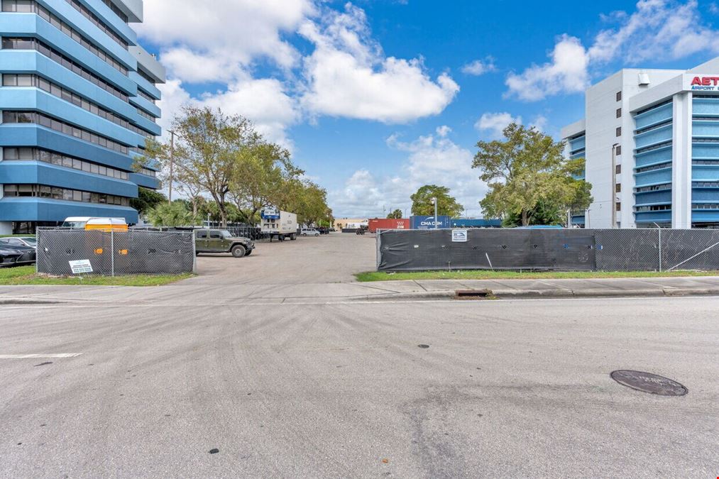 7240 NW 12th St